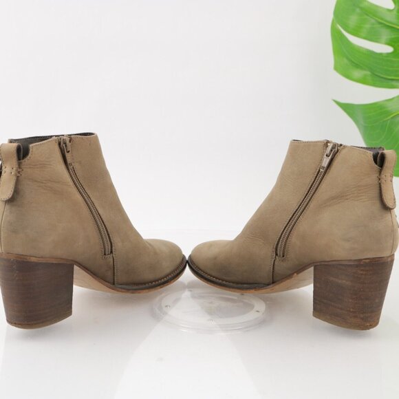 Blondo Women Nivada Boot Size 8 Waterproof Taupe Tan Leather Block Heel Side Zip - Picture 8 of 13